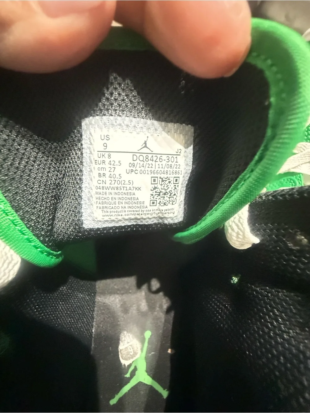 Jordan men’s Green & White High-Top Sneakers - Picture 3 of 3
